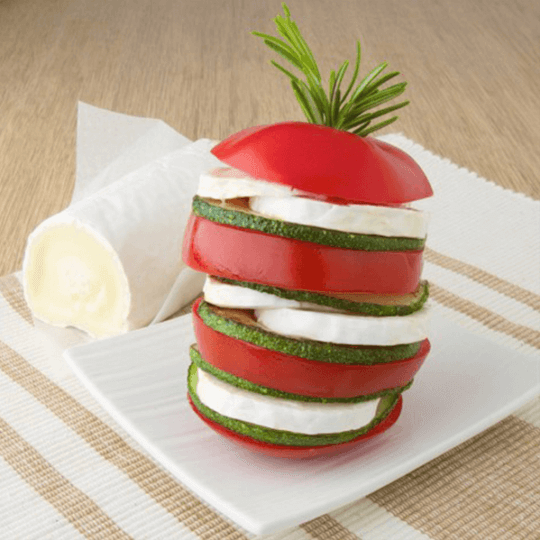 Millefeuilles de tomate farcie à la bûche de chèvre Président