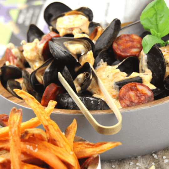 Moules au chorizo et frites de patates douces